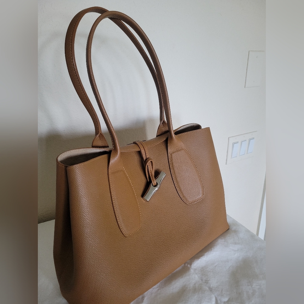 Longchamp Roseau Tote. Excellent condition